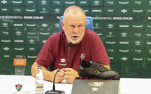 Mano Menezes em entrevista coletiva do Fluminense