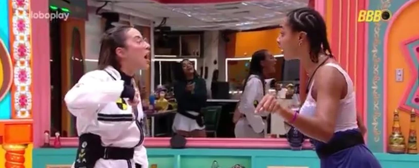 Imagem - Renata e Aline discutem no BBB 25: ‘Não vou mais baixar a cabeça para você