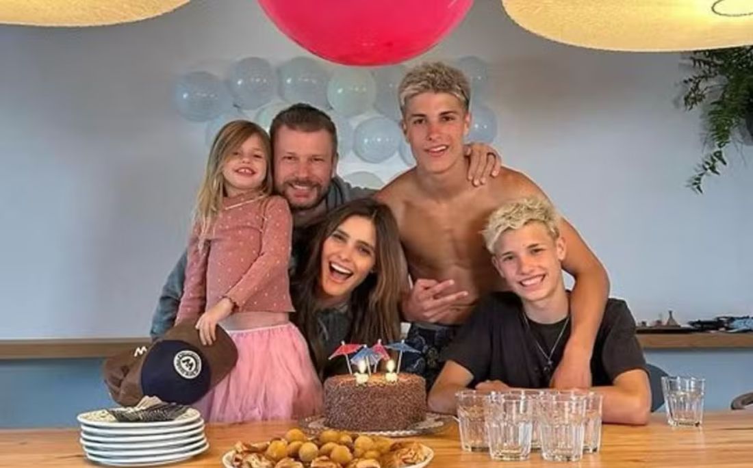 Fernanda Lima, Rodrigo Hilbert e os filhos do casal por Reprodução