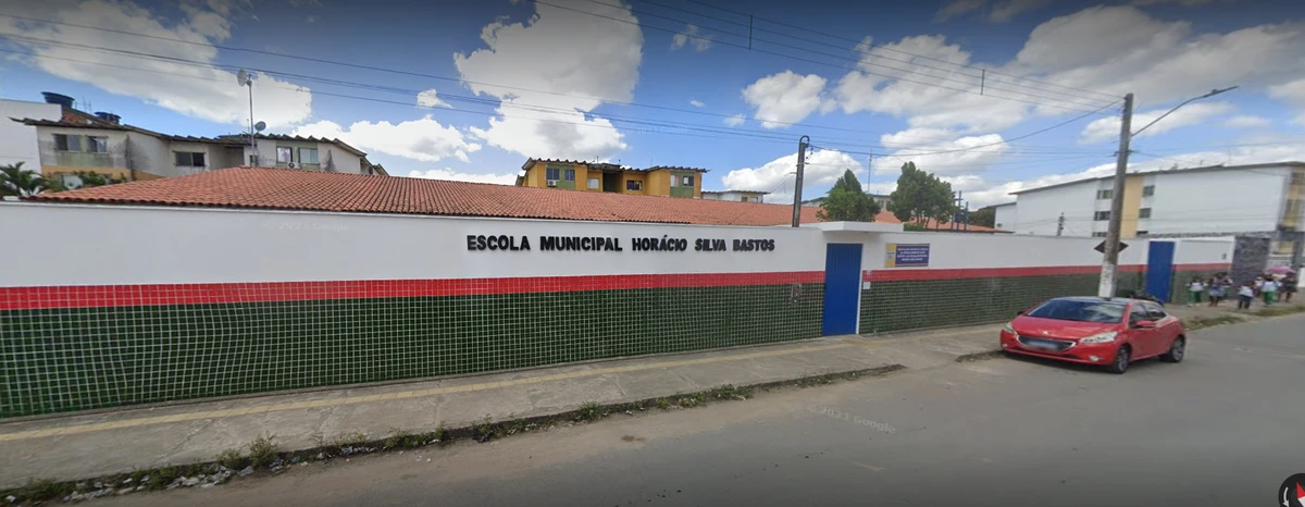 Menina foi transferida de escola após episódio