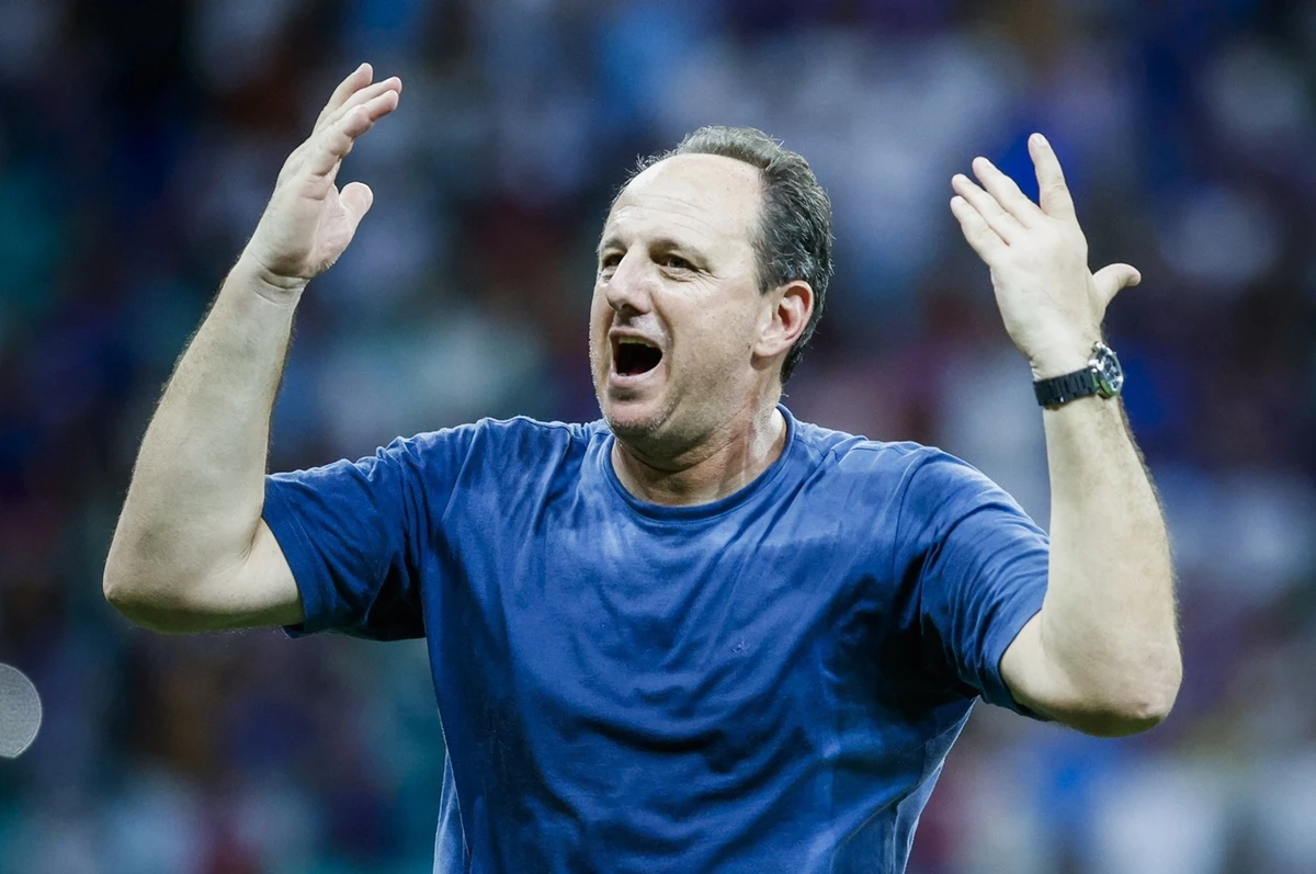 Rogério Ceni celebra classificação do Bahia na Libertadores