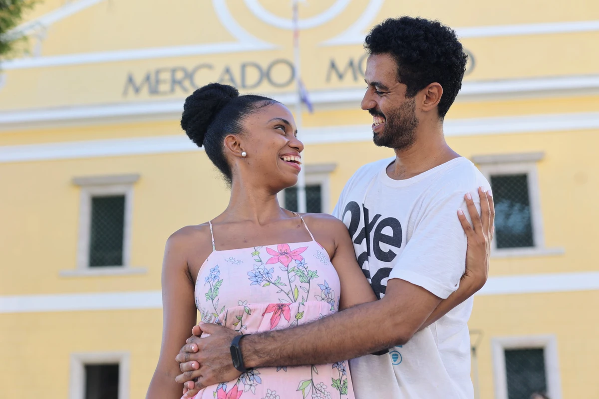 Taíse e Leandro escolheram celebrar a festa de casamento no Restaurante Maria de São Pedr, no Mercado Modelo