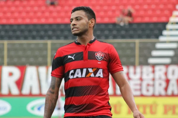 Ex-jogador do Vitória, Cleiton Xavier foi anunciado por um time amador de Curitiba