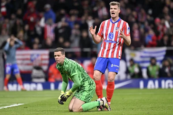 Szczesny contra o Atlético de Madrid