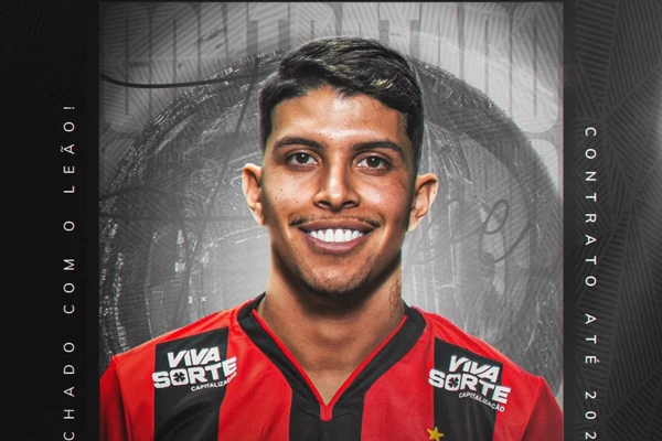 Felipe Cardoso é o novo atacante do Vitória