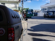 Imagem - Tancredo Neves amanhece sem ônibus após confronto durante a madrugada