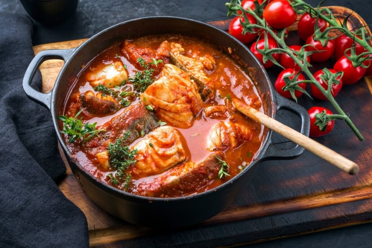 Moqueca de peixe (Imagem: hlphoto | Shutterstock)