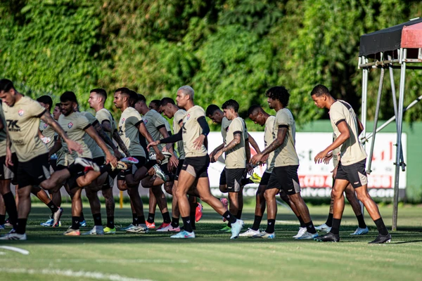 Vitória tem cinco pendurados para partida contra o Sport