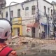 Imagem - Casarão no centro do Rio de Janeiro desaba, e escombros atingem carro; uma pessoa morreu