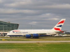 Imagem - Incêndio em Heathrow: voos que iam do Brasil para Londres foram desviados para Madri