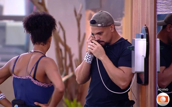 Vinícius atendeu o Big Fone