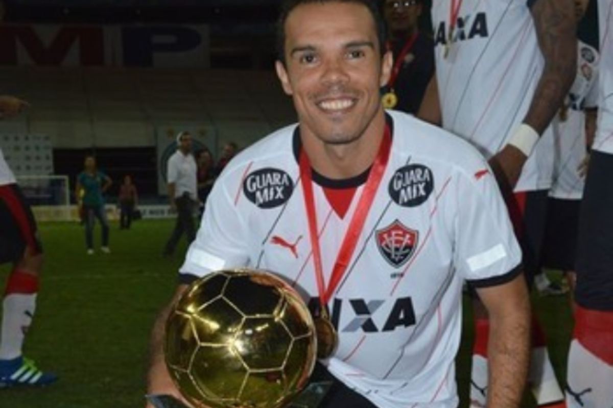 Leandro Domingues marcou 3 gols por Reprodução/Redes Sociais