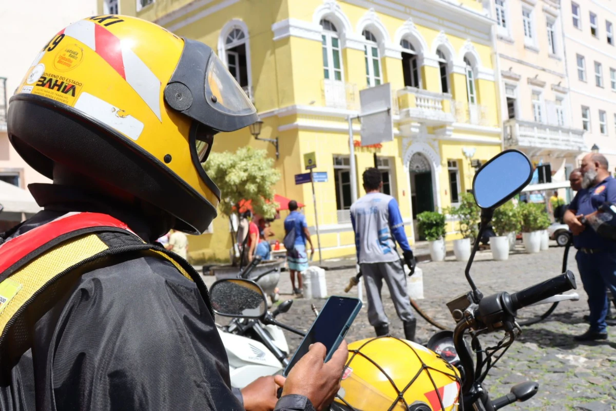 Mototaxistas terão cursos gratuitos e linha de crédito para compra de motocicletas novas; veja quem tem direito