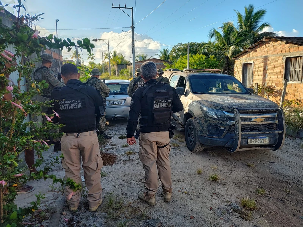 Operação policial aconteceu nesta sexta por Divulgação