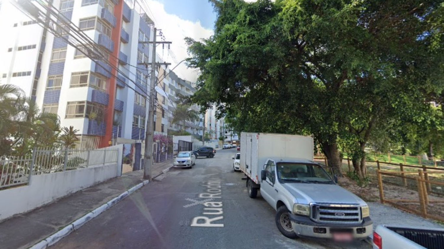 Rua Rodrigo Argollo, no Rio Vermelho por Reprodução/Google Street View