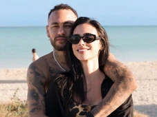 Imagem - Bruna Biancardi quebra silêncio após suposto climão com Neymar em festa e ironiza: 'Continue assim'