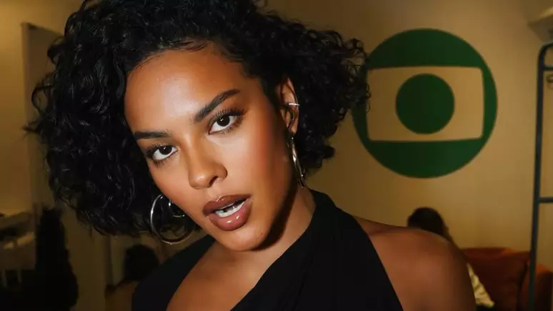 Bella Campos interpreta Maria de Fátima em Vale Tudo por Reprodução