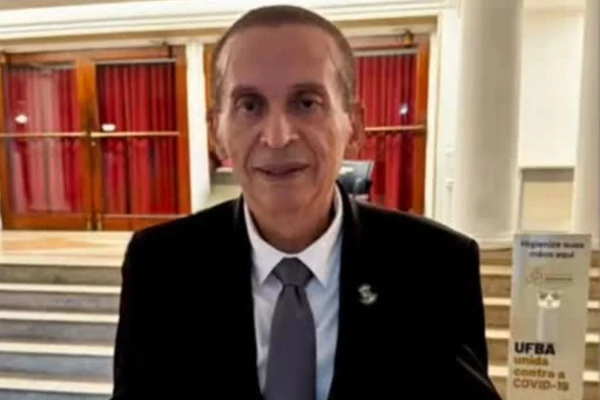 Dr. Ilton Gomes