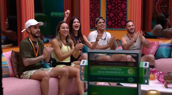 Todos os confinados participaram da dinâmica