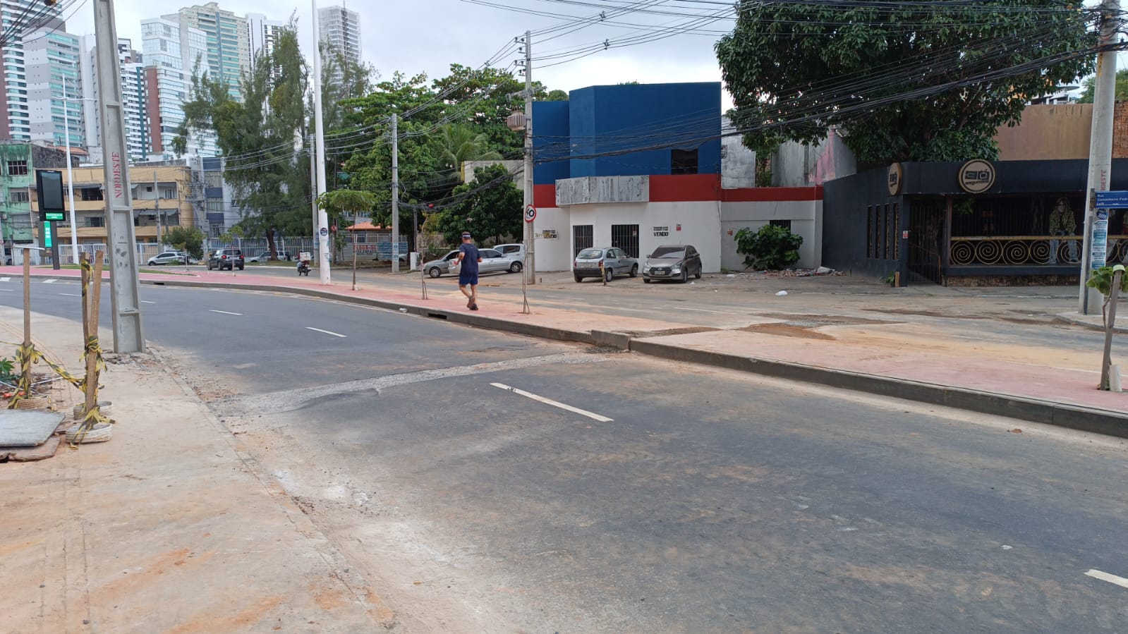 Vazamento de gás em obra deixa moradores em pânico no Rio Vermelho  por Bruno Wendel/CORREIO