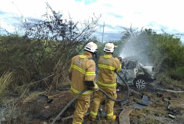 Colisão entre dois veículos aconteceu no KM-108 da BR-135