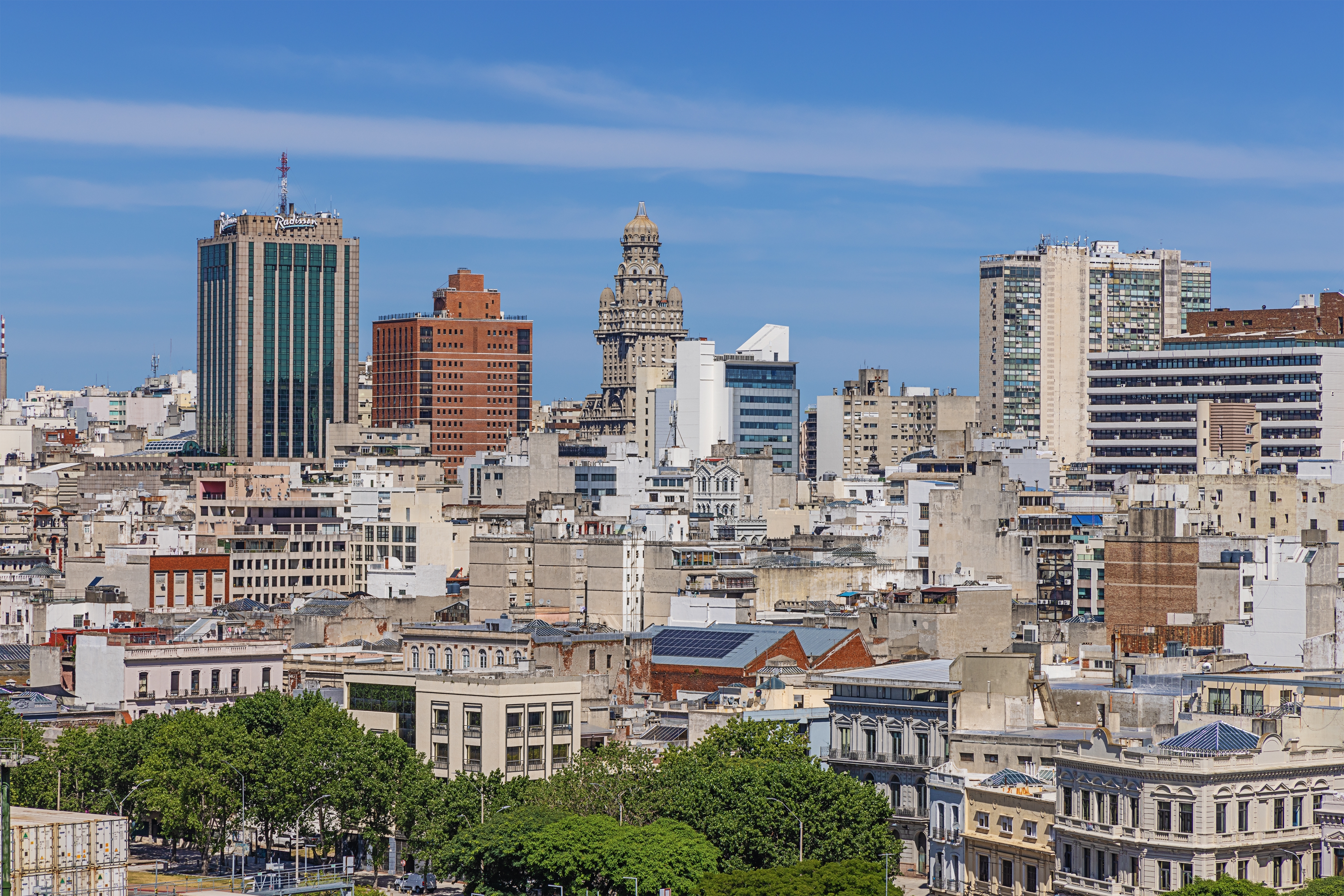 Montevidéu, no Uruguai por Shutterstock