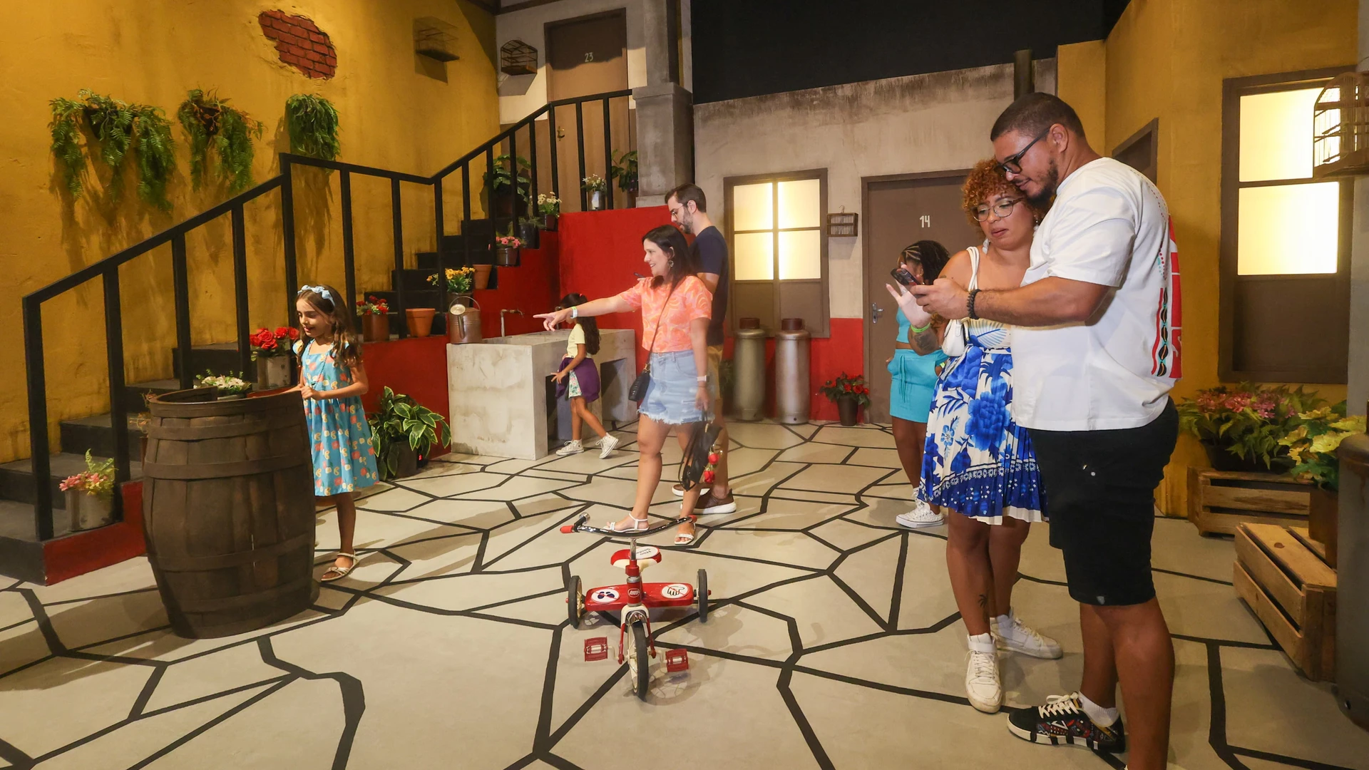Imagem - Com cenários recriados e parte do acervo original, exposição sobre Chaves estreia em Salvador