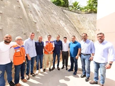 Imagem - Prefeitura entrega contenção de encosta em Cajazeiras