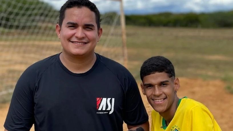Imagem - 'Não assine nada antes de ler', diz Luva de Pedreiro após perder processo
