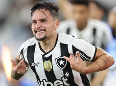 Imagem - Ex-Bahia marca gol e revela situação delicada de tio: 'Fase difícil na minha família'