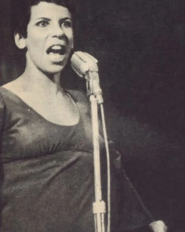 Nana Caymmi iniciou a carreira aos 19 anos