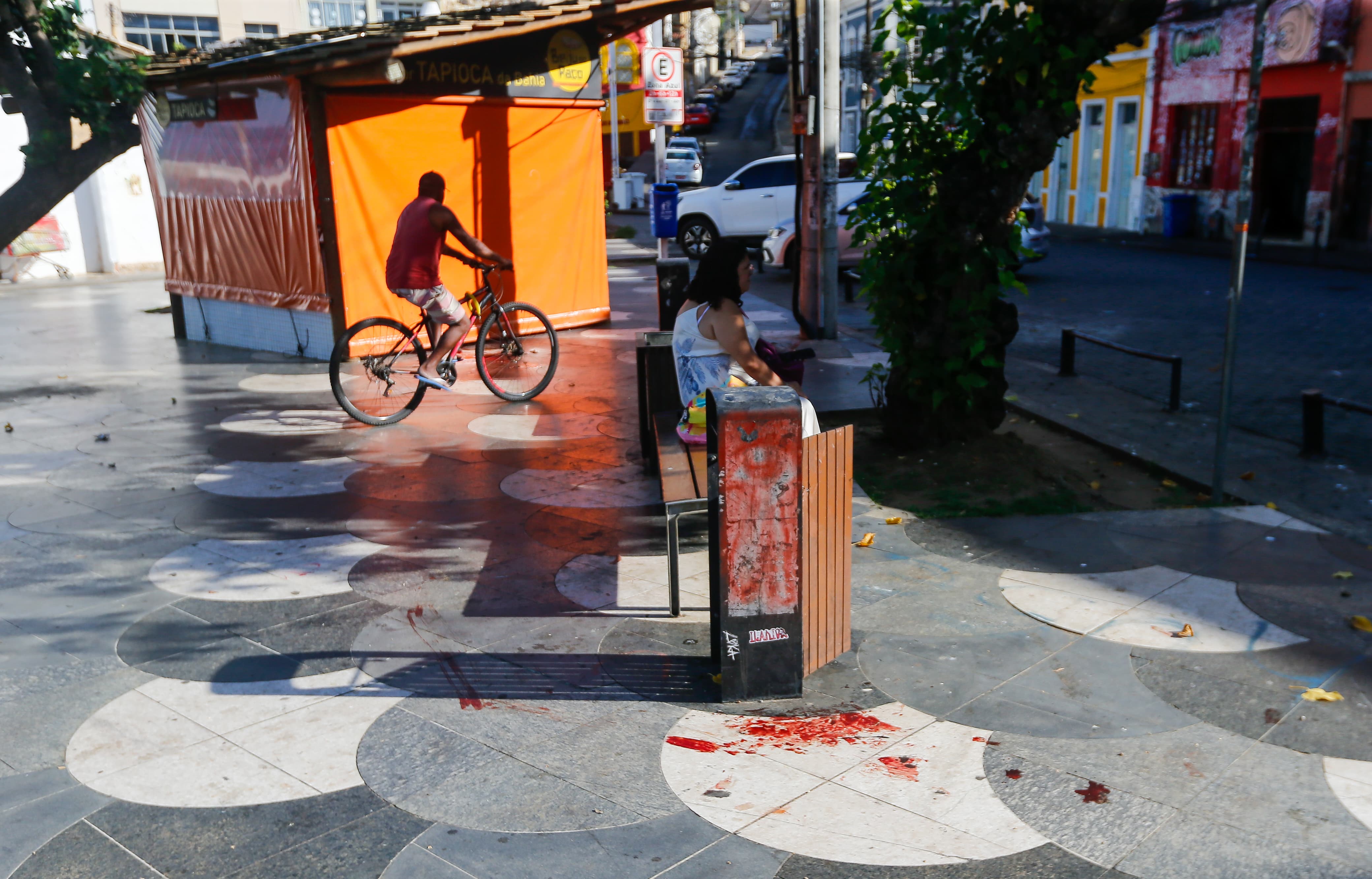 Rio Vermelho de sangue: insegurança ameaça bairro boêmio por Arisson Marinho/CORREIO
