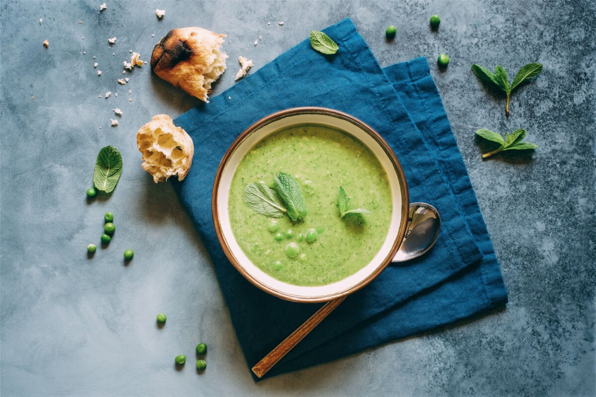 Creme de ervilha (Imagem: Anna Puzatykh | Shutterstock)