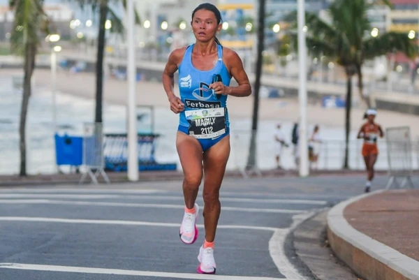 Marily participou da Corrida Salvador21k no último dia 27 de abril