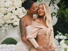 Imagem - Ludmilla e Brunna compartilham primeira foto do rosto de Zuri; veja