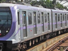Imagem - Passageiro morre após ficar preso entre metrô e porta da plataforma