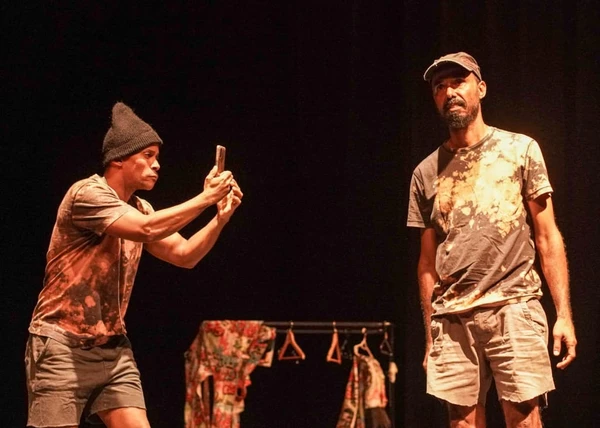Espetáculo Perdidos na Salcity estreia nesta sexta-feira (9) no Teatro Gamboa