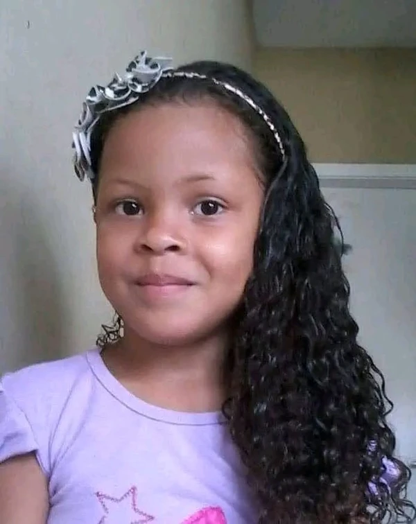 Gabrielly, aos 7 anos, quando desapareceu em 2017