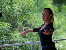 Imagem - 'Quero um envelhecimento saudável', diz bailarina e surfista baiana de 70 anos