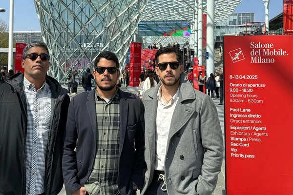 Charles Ferraz, Vitor Barreto e Tiago Bertolazzi, sócios da Blueartes
