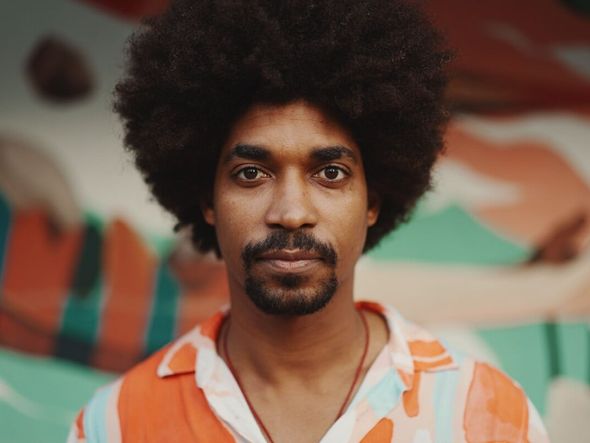Imagem - 5 tendências de cortes para homens com cabelo cacheado 