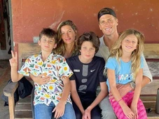 Imagem - Ex-marido de Gisele Bündchen revela arrependimento por expor filhos após divórcio: ‘Não fui um pai perfeito’