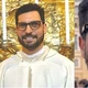 Imagem - 'Até virei católica!': beleza de padre brasileiro rouba a cena no Vaticano e enlouquece a web