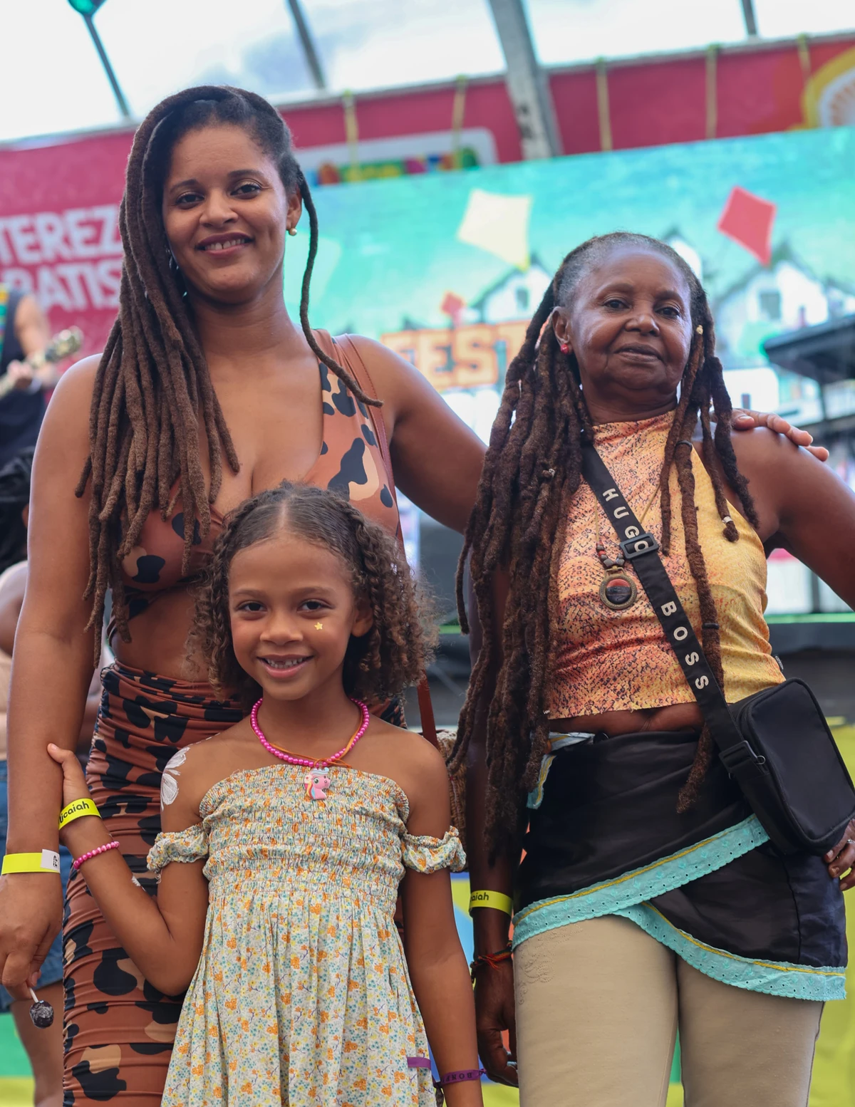 Avó, filha e neta no Festival Reguetho