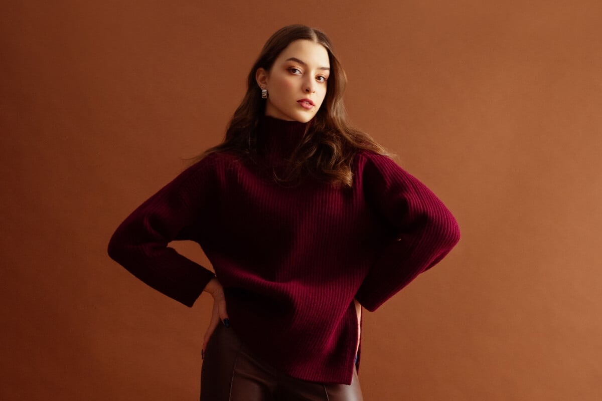 O inverno chega com cores densas e terrosas em destaque (Imagem: Victoria Fox | Shutterstock)
