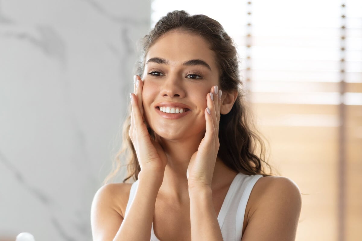 A niacinamida auxilia o metabolismo celular e a recuperação de tecidos (Imagem: Prostock-studio | Shutterstock)