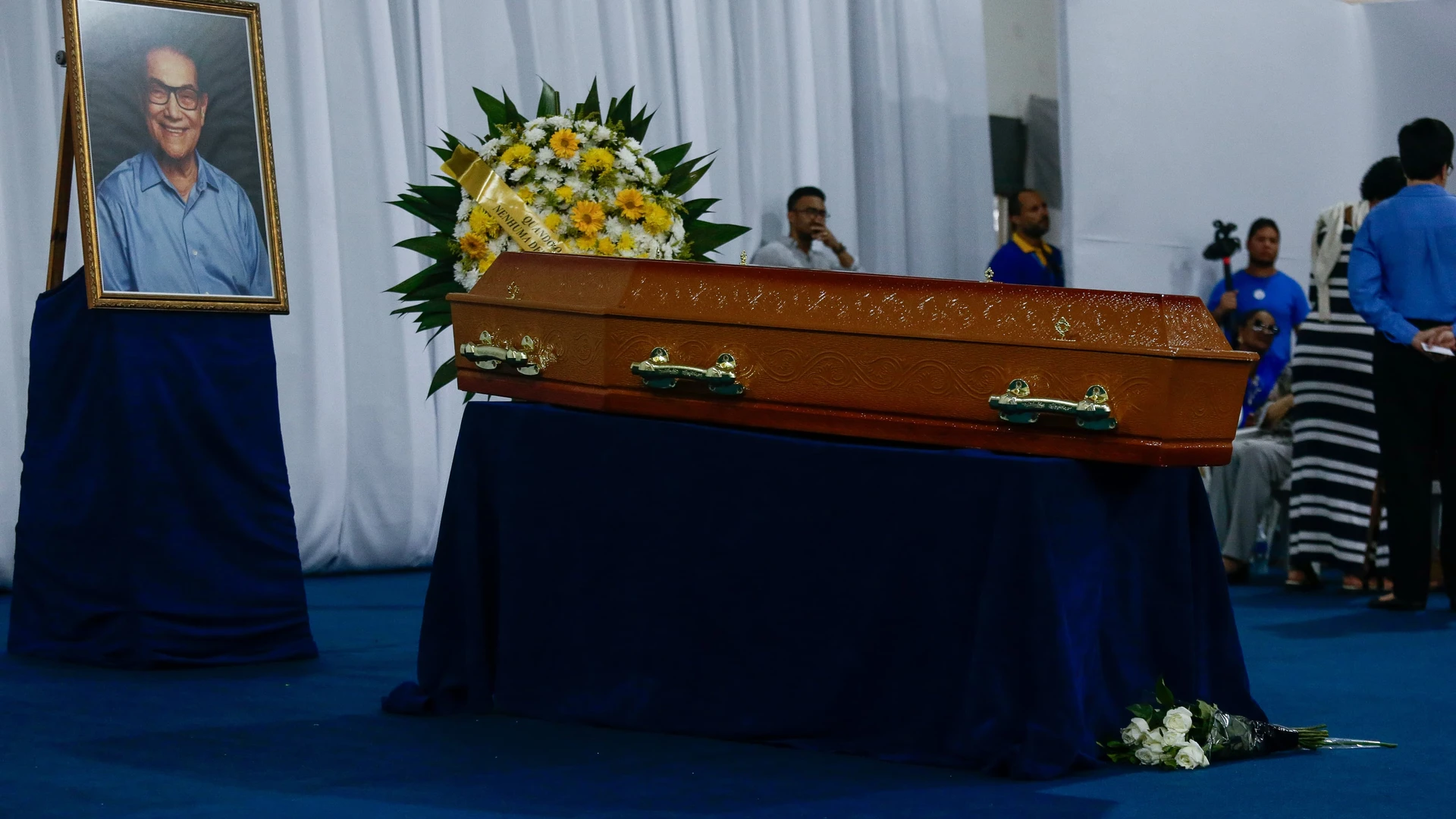 Imagem - Entenda por que o caixão de Divaldo Franco ficou fechado durante o velório