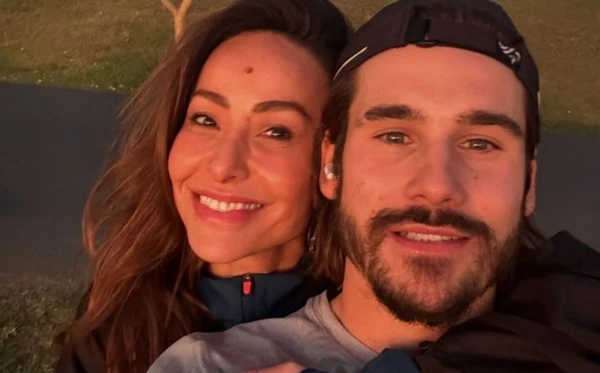 Sabrina Sato e Nicolas Prattes se cara