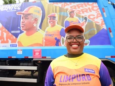Imagem - Caminhões recebem plotagem especial em homenagem a agentes de limpeza de Salvador