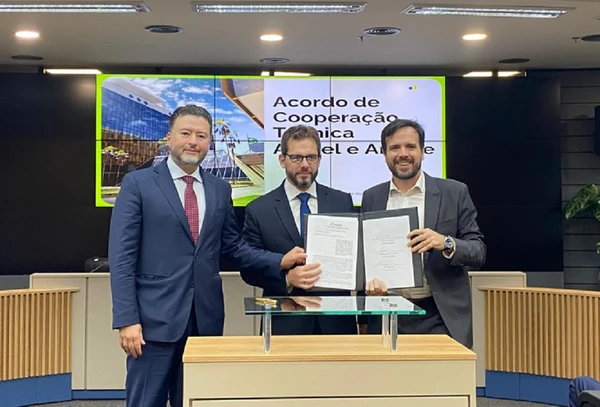 Alexandre Freire, conselheiro da Anatel; Alex Braga Muniz, diretor-presidente da Ancine; Carlos Baigorri, presidente da Anatel